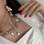 گوشواره صدفی سفید با حس و حال دریا مناسب استایل ساحلی