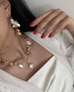 گوشواره صدفی سفید با حس و حال دریا مناسب استایل ساحلی